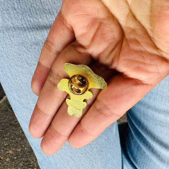 ☀️Enamel Pin Funny Cartoon Brooches Cute Humanoid Elf Mushroom Mint White☀️ - Picture 3 of 7